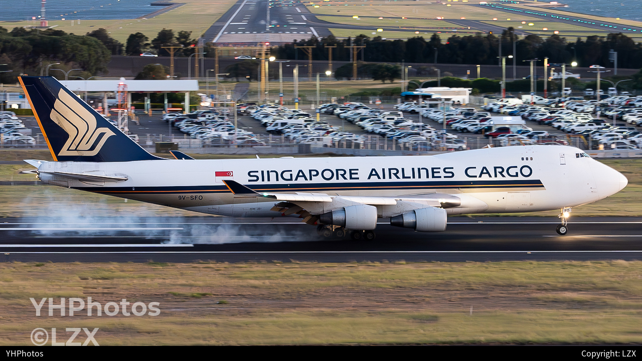 Boeing 747-412F(SCD)