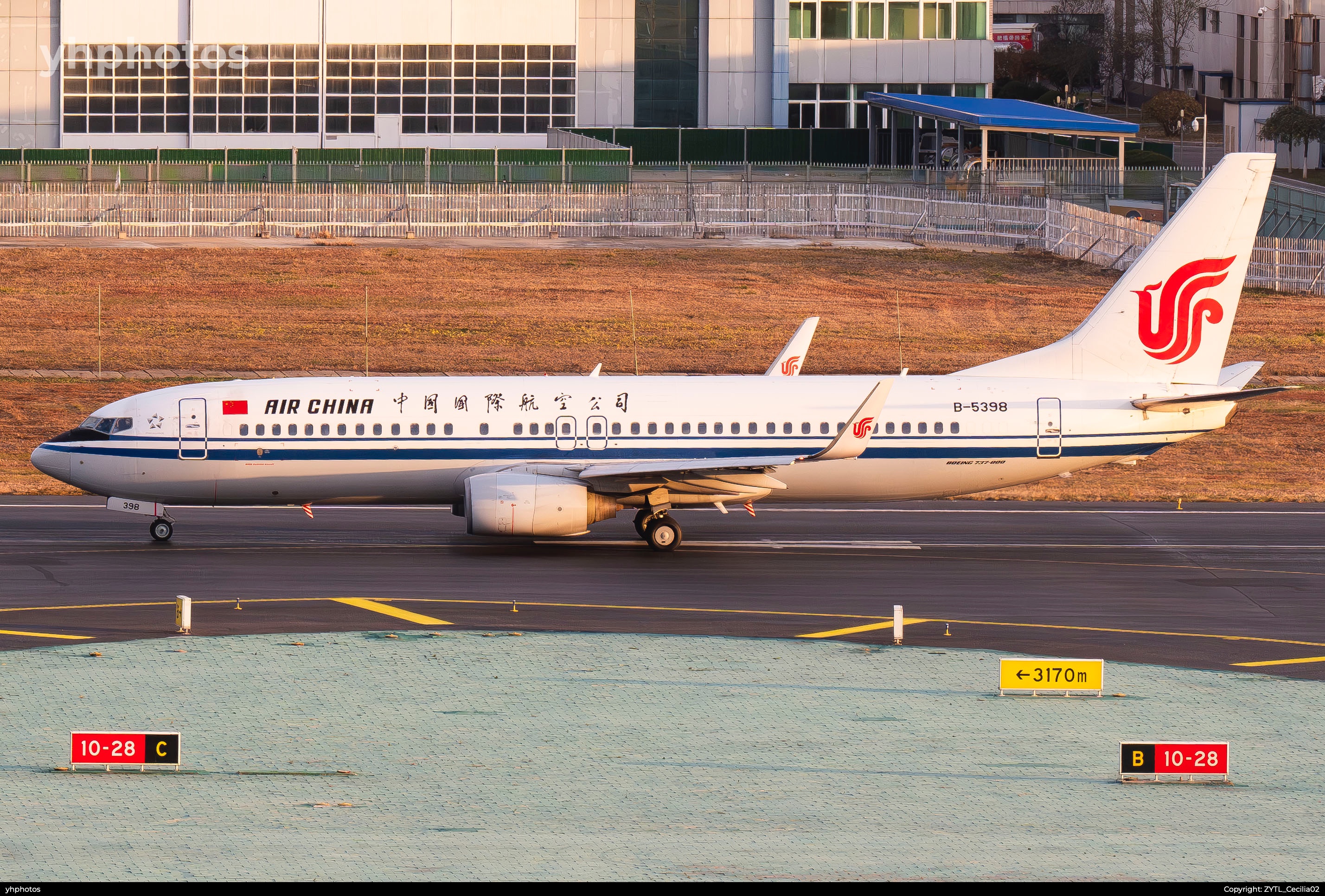 跑道28可以起飞